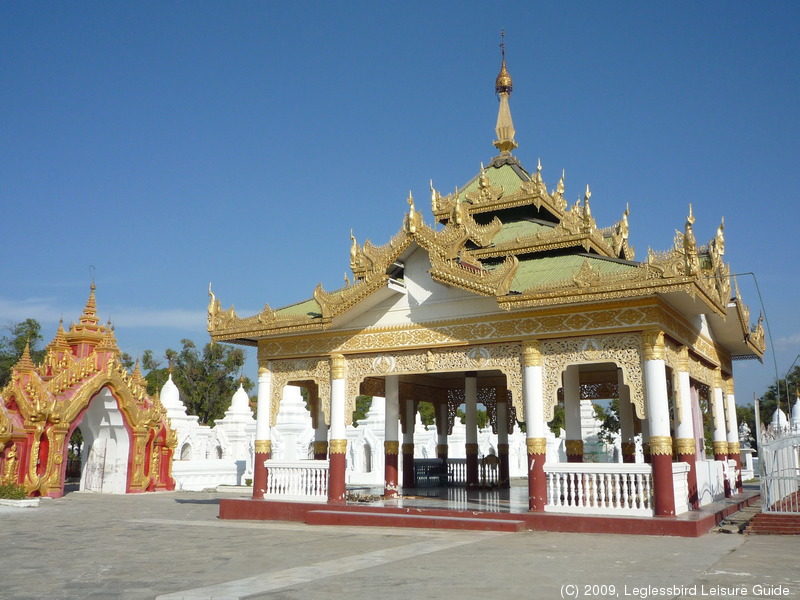 Kuthodaw Pagoda27